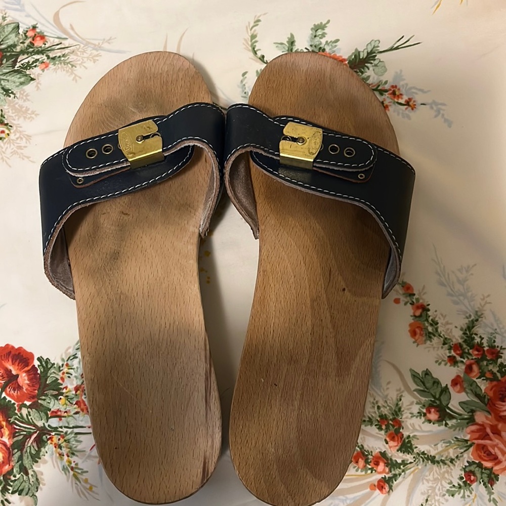 Dr. Scholl’s exercise sandals